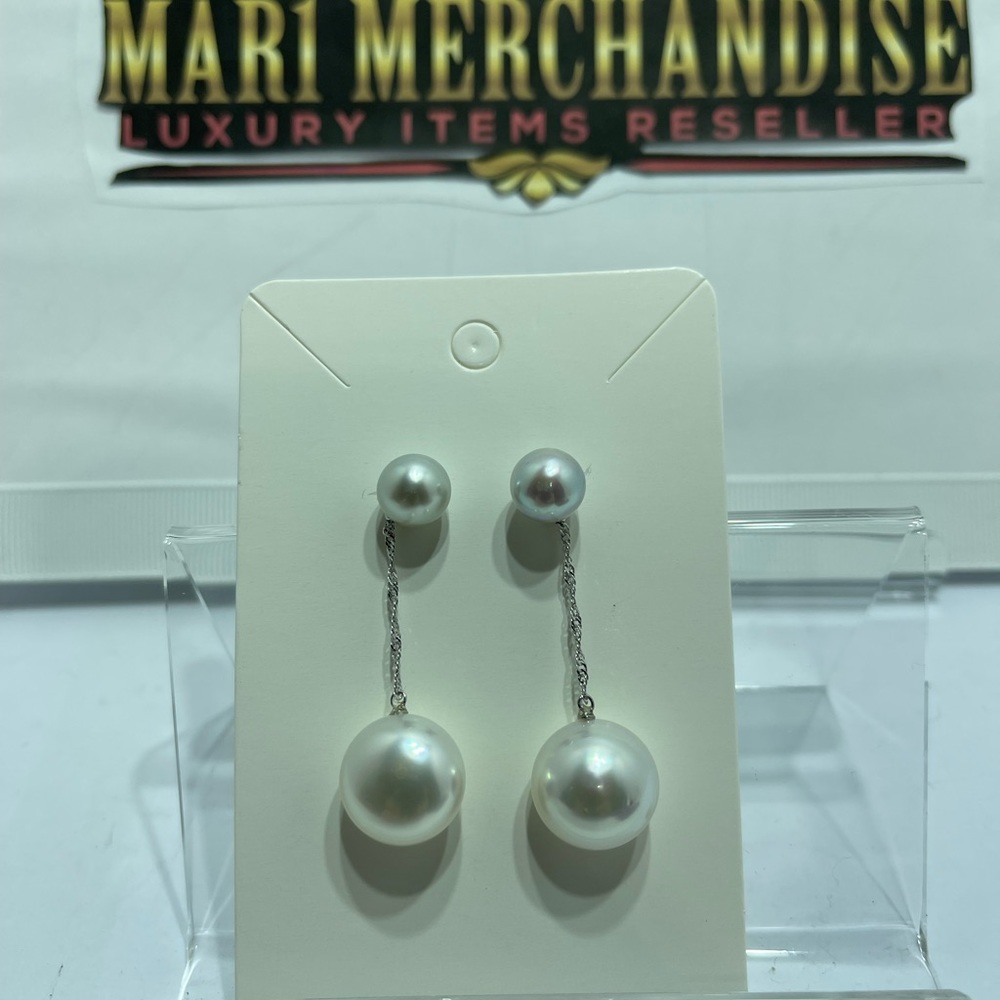 Pearl Earring( freshwater) 8.5 mm, with detachable SouthSeaPearl 13 mm